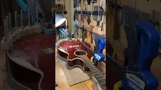 Repairing a split side on an acoustic guitar. #luthier #guitarrepair #luthiery