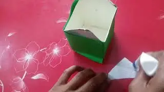Cardboard se banaye mini Dustbin