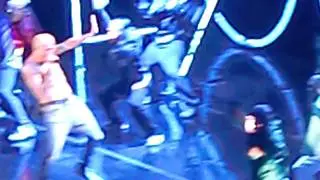 Chris Brown F.A.M.E. Tour in Staples Center - Look At Me Now