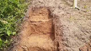 FAZENDO UMA ESCADINHA NO BARRANCO