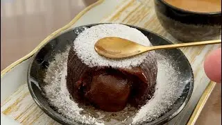 Ciasto czekoladowe z sercem z gorzkiej czekolady 🤤 Przepis w 10 minut 🥰