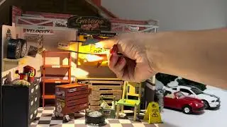 Garage setup- 1:18 scale cars-Miniature Garage - Rolife Garage