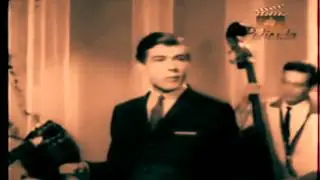 Oscar Madrigal  