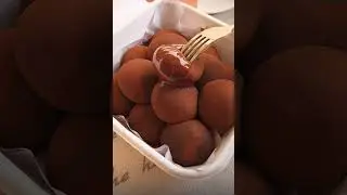 Don&rsquo;t Blink. This Is So Relaxing 🍫