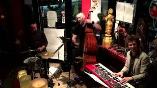 Perspective on the Eighth (by Evan Hyde) - performed by the Prism Trio