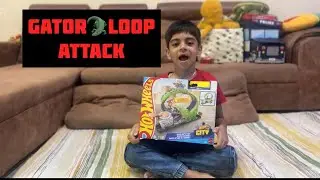 Track Set With Hot Wheels Car, Adjustable Track That Connects To Other Set, Gator Loop Pizza Playset