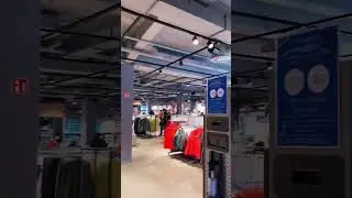 adidas , Parndorf Fashion Outlet 20.                     Austria