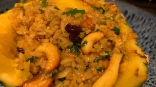 PINEAPPLE FRIED RICE 🍍 🌾 🍳  all day long 🍋‍🟩🍇🥕