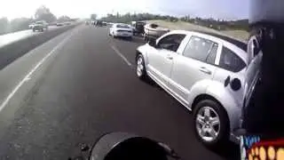 Мотоциклист помог водителю...