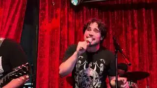 Performing Are you gonna go my way w/The Motorists