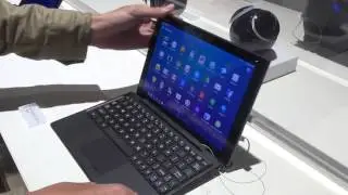 Hands on Wireless Keyboard for Xperia Z4 Tablet