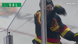 Teddy Blueger scores a shorthanded goal against the New Jersey Devils