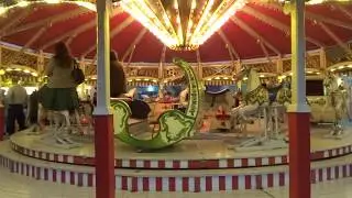 #Historisches Kinderkarussell  auf dem Münchner Oktoberfest              www.wiesnreport.de