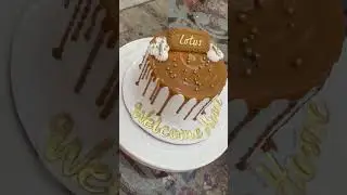 #homemade #cake #lotusbiscoff #yummy #delicious #viralshort #homebaker #cakedesign #drippingeffect