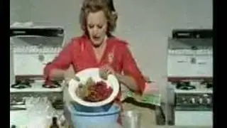 Fanny Cradock Cooks For Christmas- Christmas Cakes part 1