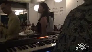 Maxsplit - Kom Uit De Kast (live performance)