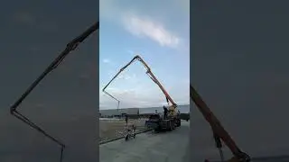 Pumping 200m&sup3; for a small slab project! #concretelife  #SlabProject #construction #pumptruck #