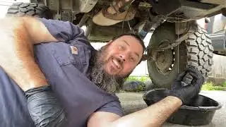 Found a huge hole in my Suzuki Samurai transfer case!