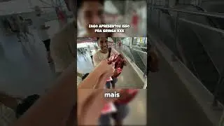 ZAGO  ensinou a gringa  #zagowt @zagoww #gringa 🤣 #funny #condom #prank