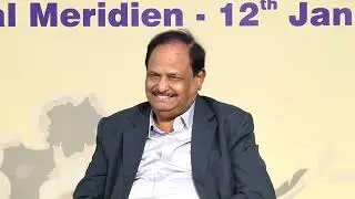 Dr. Palani G. Periasamy receiving 