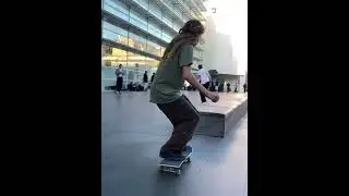 No comply Fakie bigspin bluntslide IG @sergio_santoro