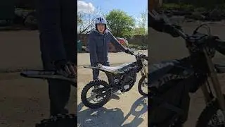 Новинка !!! 2025 года Surron ultra 💥 затестили ,едет просто потрясающе ,21000 ватт  #moto #scooter