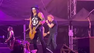 Guns N’ Roses - Night train live Istanbul @gunsnroses