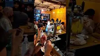 Bangkok craft beer bar on Friday night #shorts #craftbeer #bangkok