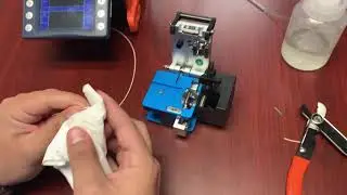 ¿Cómo fusiona la fibra óptica?