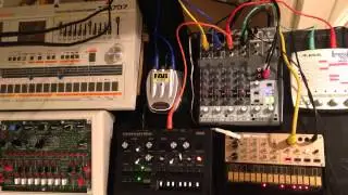 Bass Storm - TR 707, x0xb0x, Monotribe, Volca Keys - Live