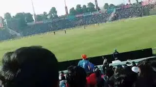 LIVE LOOKING MATCH FROM I S BINDRA STADIUM MOHALI(1)