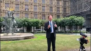Walenty Pytel's Jubilee Statue outside the Houses of Parliament