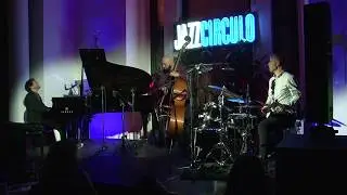 Extracto del concierto de Gabriel Peso Tr&iacute;o en Jazz C&iacute;rculo