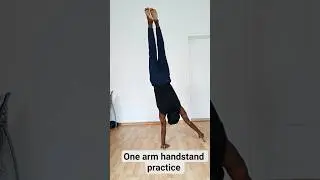one arm handstand practice 🤸.#calisthenics #voiceover #tamil #germany #athlete #trendingshorts