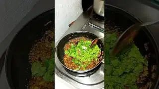 Matar Paratha Recipe | हरे मटर का पराठा #shorts #ytshorts #paratha #matarparatha #breakfast