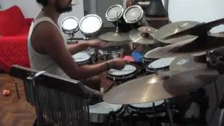 Fabio Cezanne plays drums - 