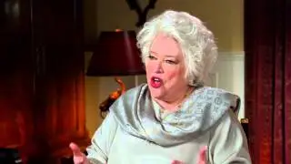 The Boss: Kathy Bates 