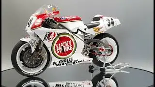 Suzuki RGV 500 Team Lucky Strike, Kevin Schwantz, 1993 (with fairing)
