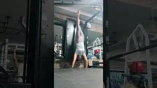 practice hand stand #fitness #shorts #balance #calisthenics #exercise #strenght #fitlife #core