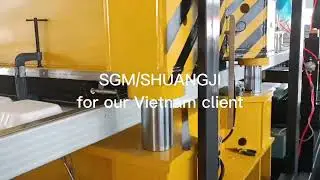 fully automatic forming and cutting incorporated machine#machine #manufacturing 