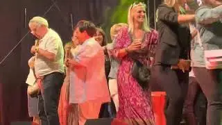 Beppie & Frans - Veer viere fees - Sjeng aon de geng