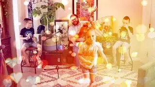 Colt Clark and the Quarantine Kids play 