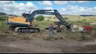 AD 7 precisando de uma ajuda para embarcar.