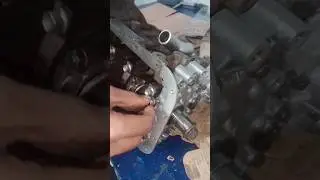 Замена масляного и водяного насоса двигателя автомобиля #техобслуживаниеавтомобиля #механиксамооб...