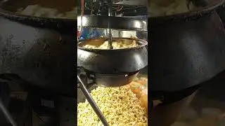 Pop corn Machine #popcorn #food #youtubeeats