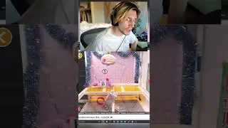 xQc Gets Scammed By Toreba Crane Games #shorts