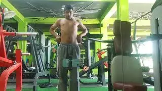 #I strike a pose to show off my muscles after a workout 😊💪#