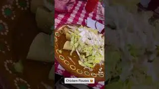 Authentic Mexican Lunch At GIANT Indoor Market In Guadalajara, Mexico 🇲🇽
