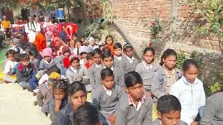 अलीगढ जिला विधिक सेवा प्राधिकरण की ओर से SVS पब्लिक स्कूल में मनाया युवा दिवस समारोह।देखें वीडिओ में
