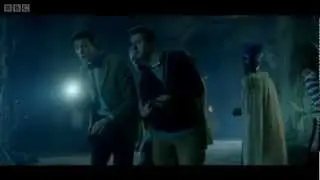 Doctor Who: Dinosaurs on a Spaceship - Behind the Scenes - Series 7 2012 Episode 2 - BBC
